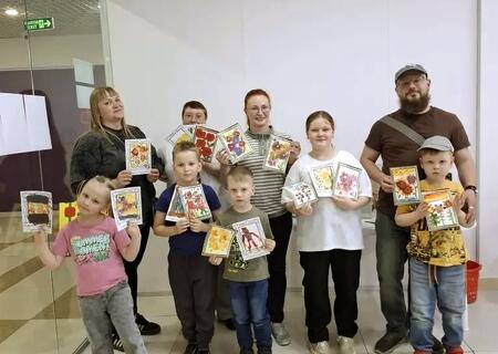 Необычный мастер-класс по живописи провели наши художники